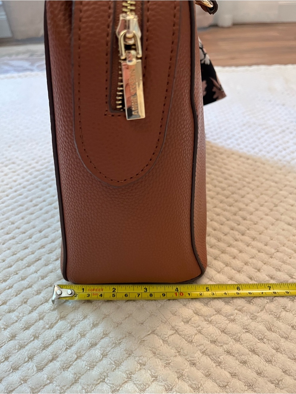 Anne Klein Cognac Pebbled Leather Purse with Floral Scarf and Cross Body Strap - Picture 4 of 7